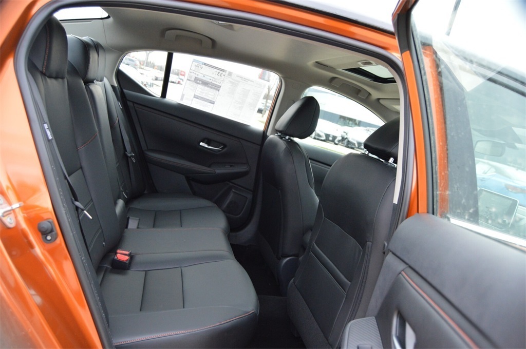 2025 Nissan Sentra SR photo 14