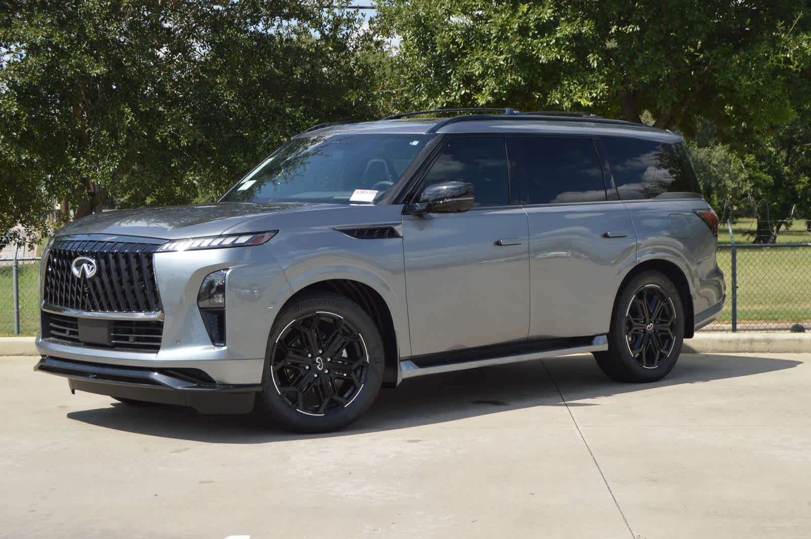 2026 Infiniti QX80 Sensory photo 2