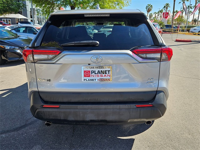 2024 Toyota RAV4 LE photo 7