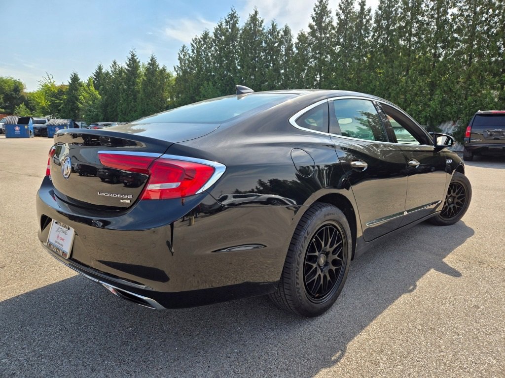 2018 Buick LaCrosse Premium photo 7