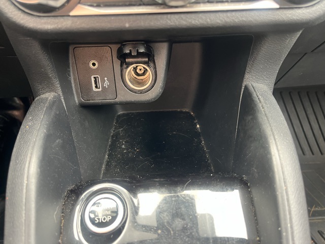2021 Nissan Versa 1.6 SV photo 21