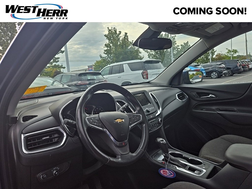 2019 Chevrolet Equinox LT photo 2
