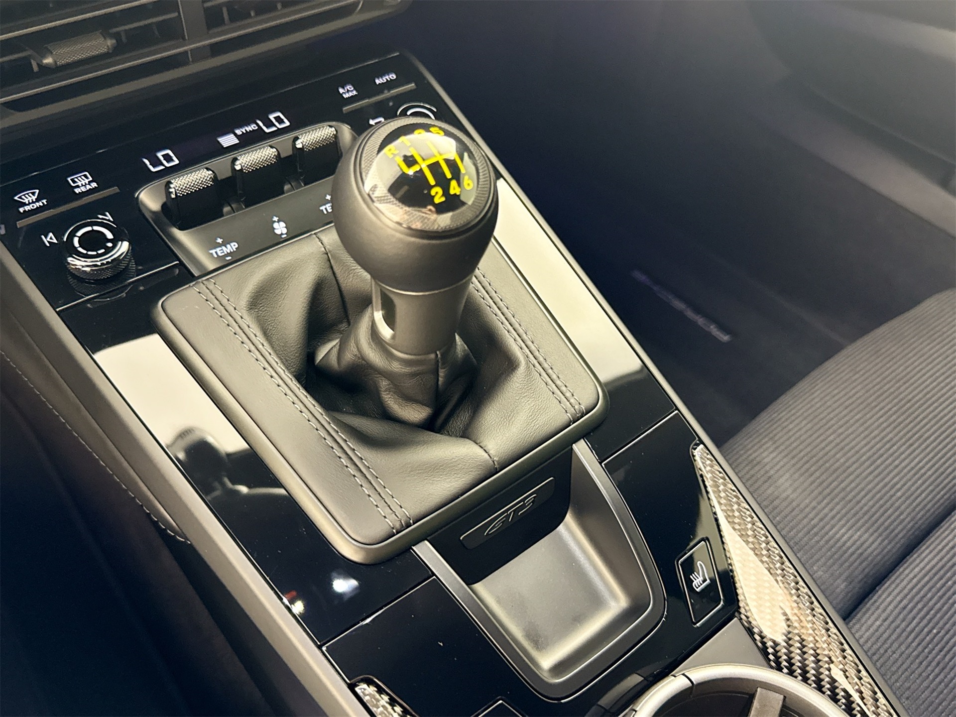 2023 Porsche 911 GT3 Touring photo 14
