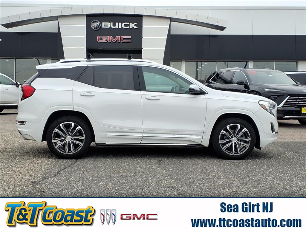 2019 GMC Terrain Denali's photo