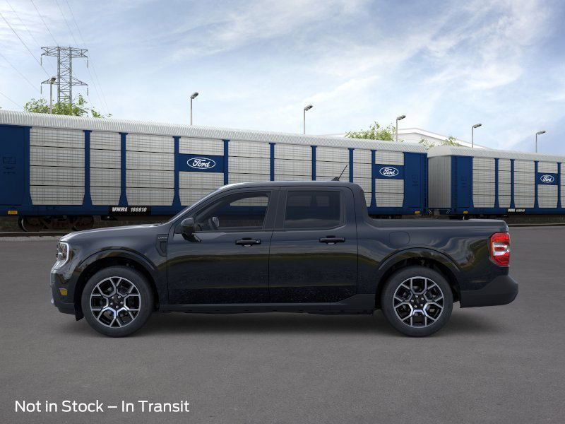 2025 Ford Maverick Lariat photo 2