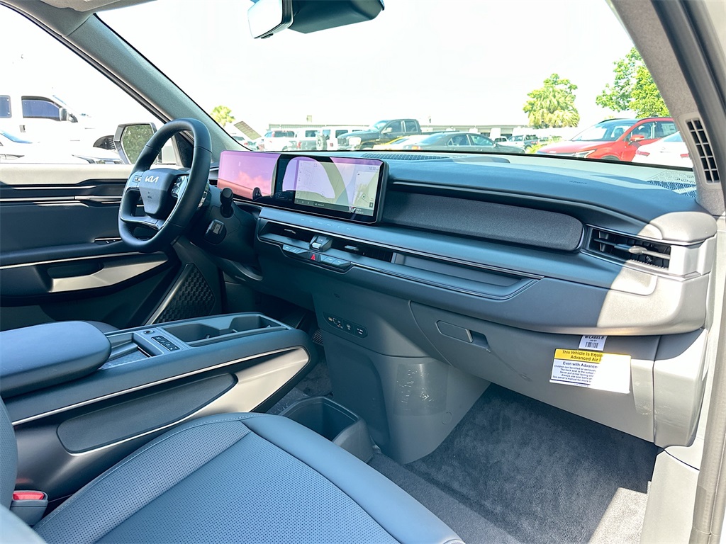 2026 Kia EV9 Light Long Range photo 30