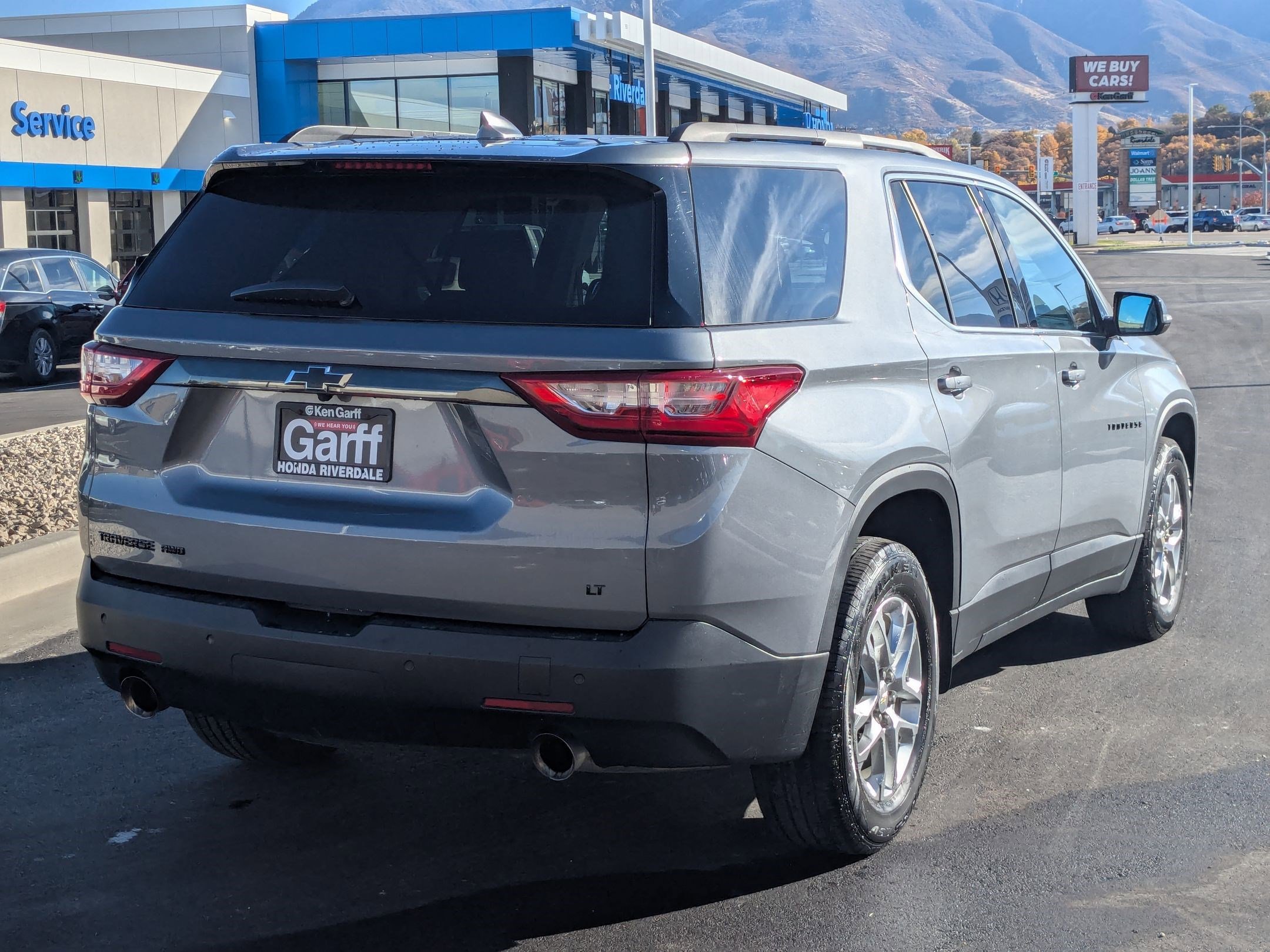 2019 Chevrolet Traverse Leather photo 2