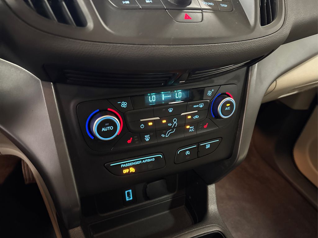 2018 Ford Escape SE photo 24