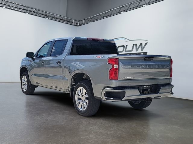 2026 Chevrolet Silverado 1500 Custom photo 4