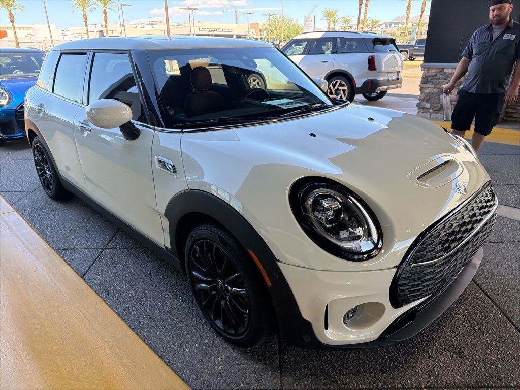 2021 Mini Cooper S Iconic photo 3
