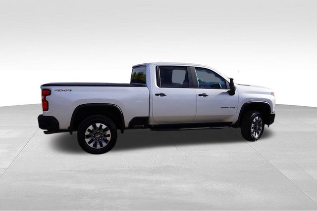2022 Chevrolet Silverado 2500HD Custom photo 4