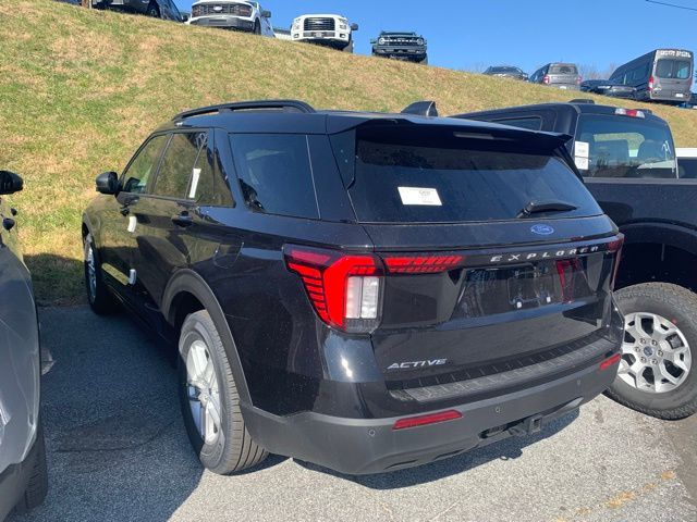 2026 Ford Explorer photo 4