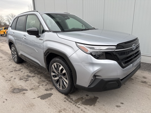 2025 Subaru Forester Touring's photo