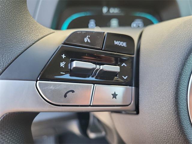 2025 Hyundai Elantra SE photo 19