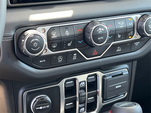 2025 Jeep Gladiator Rubicon photo 22