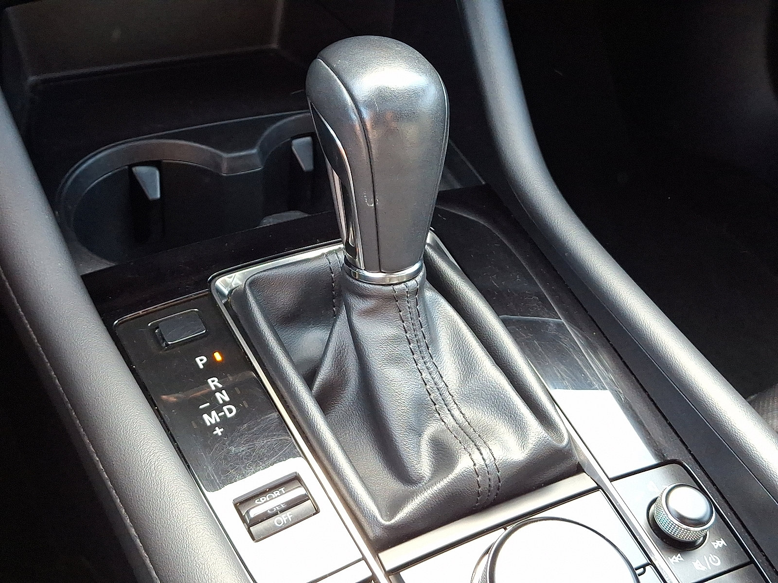 2021 Mazda Mazda3 Premium Plus photo 22