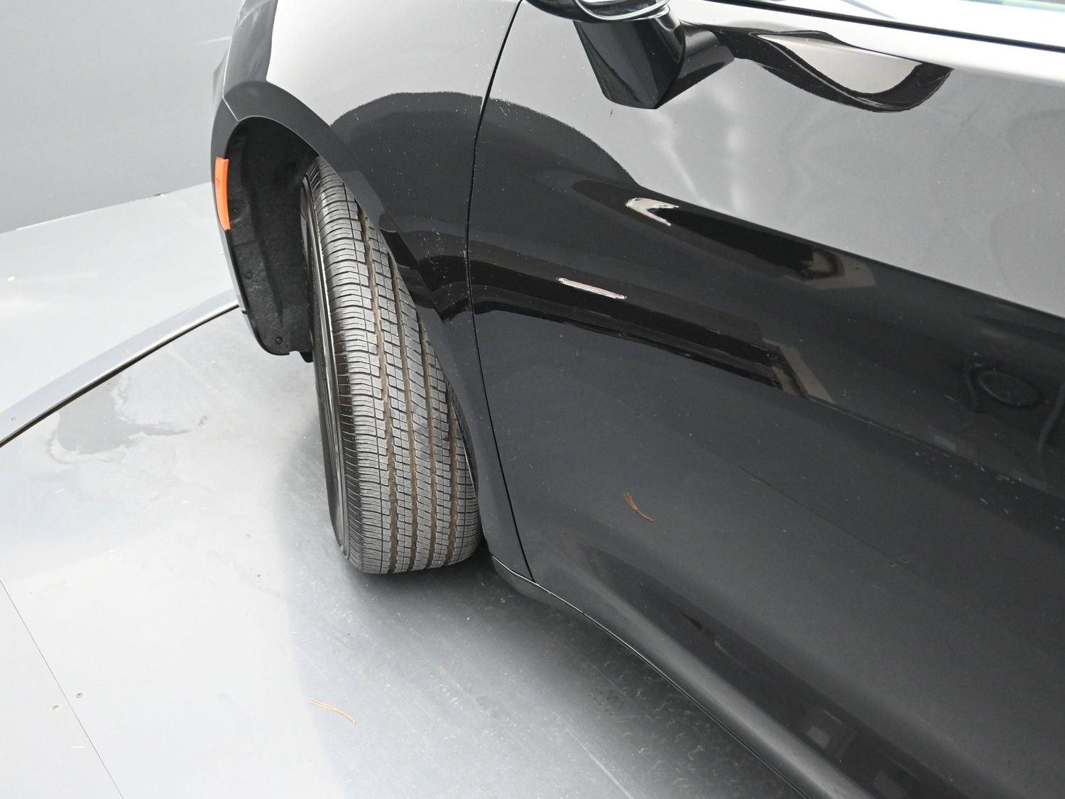 2026 Chrysler Pacifica photo 4