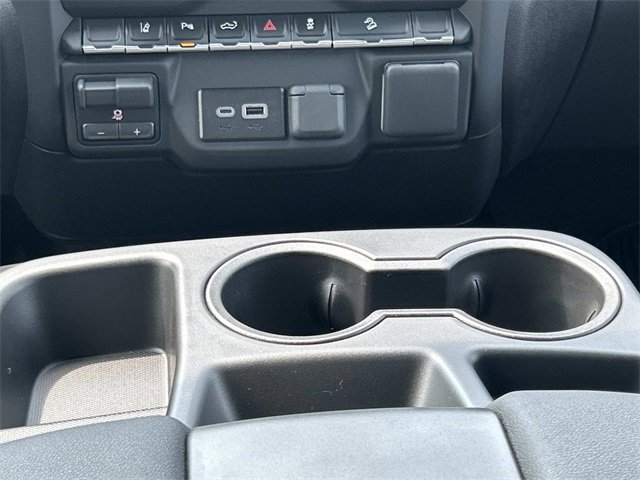2025 Chevrolet Silverado 2500HD Custom photo 16