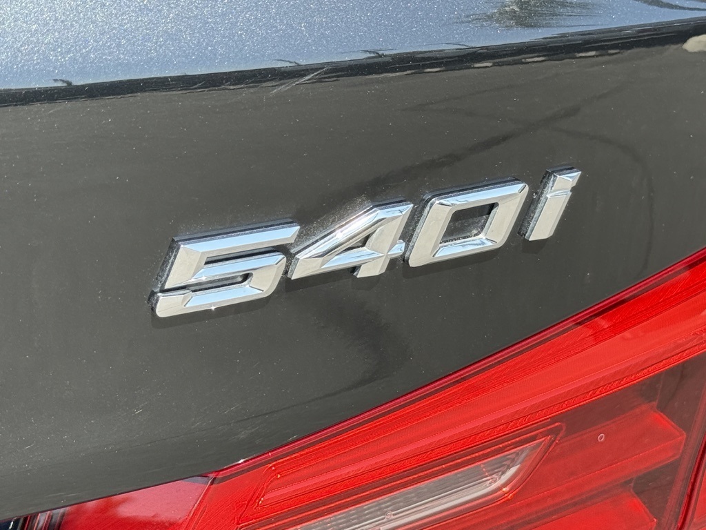 2019 Bmw 540i Sedan photo 13
