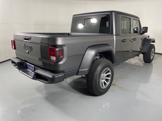 2024 Jeep Gladiator Sport photo 8