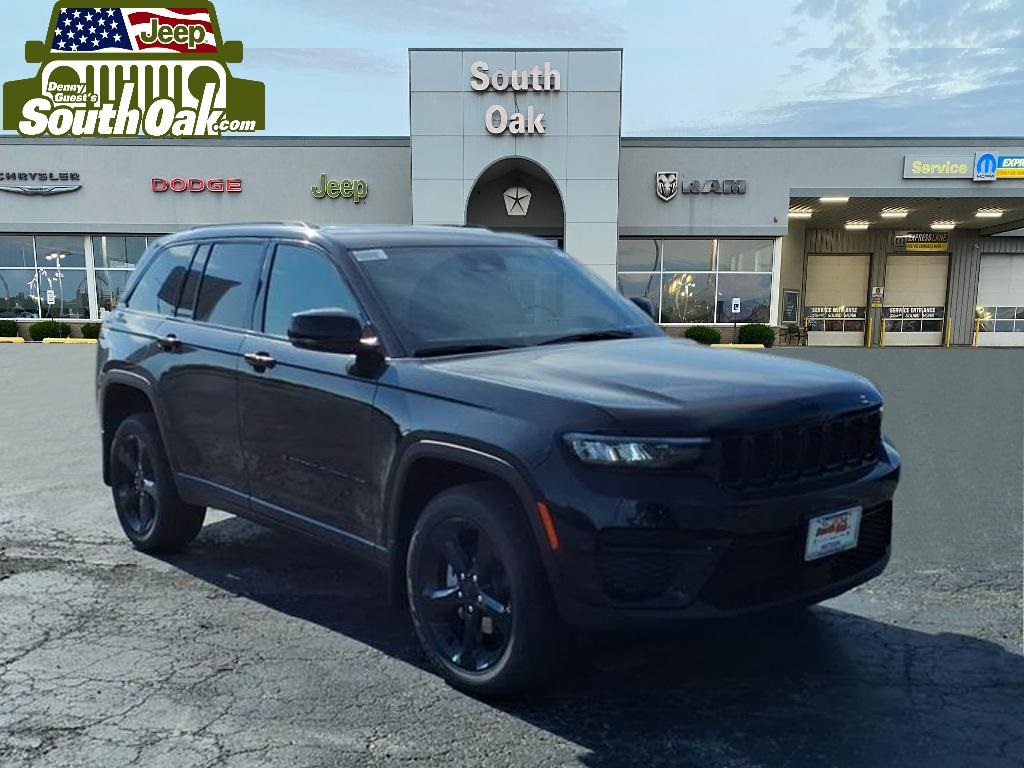 2025 Jeep Grand Cherokee Altitude's photo