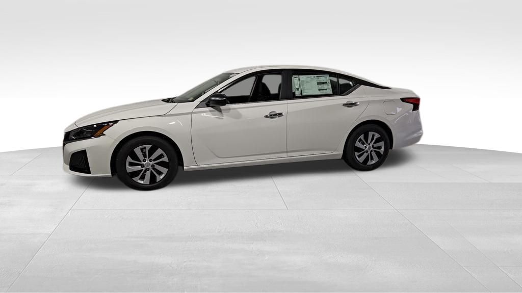 2025 Nissan Altima 2.5 S photo 2