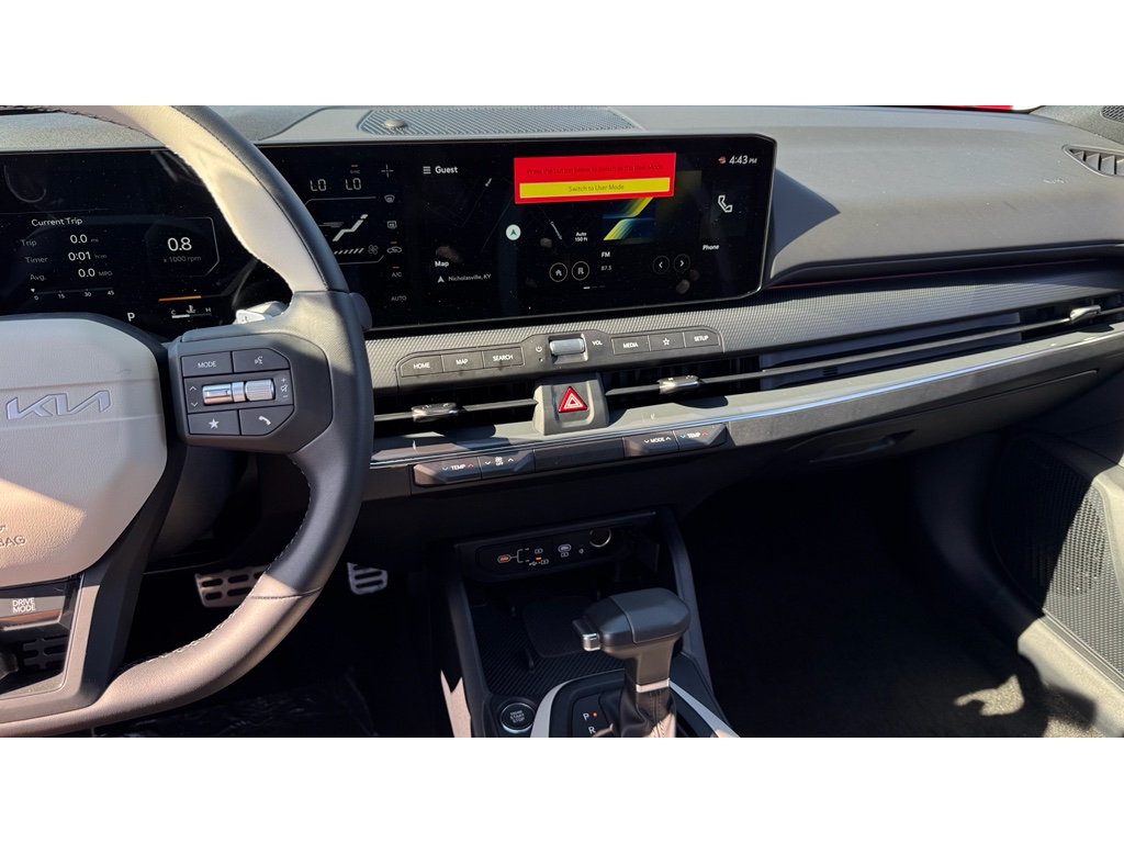 2025 Kia K4 GT-Line Turbo photo 15