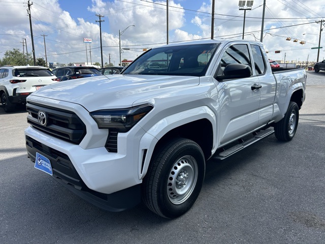 2025 Toyota Tacoma SR 4x4 photo 3
