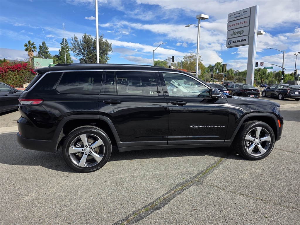 2021 Jeep Grand Cherokee Limited photo 4