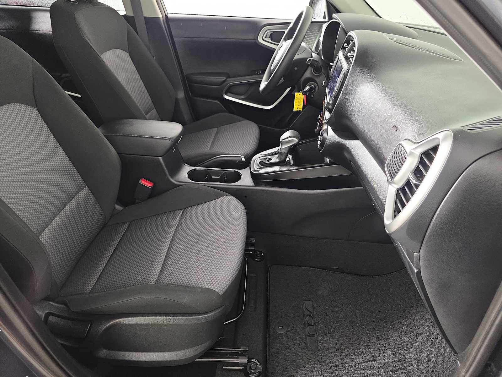 2022 Kia Soul LX photo 30