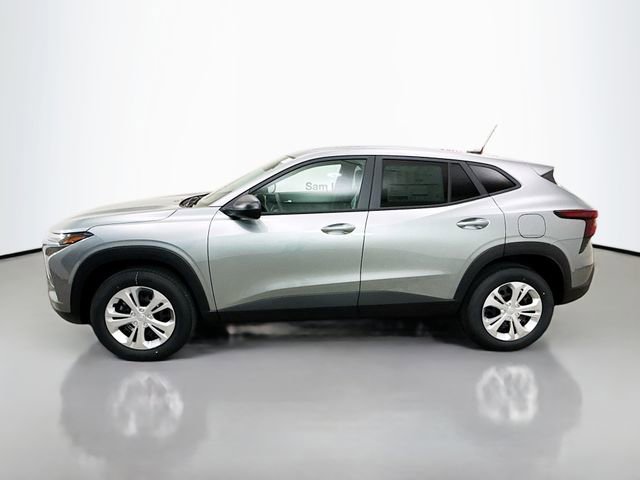 2026 Chevrolet Trax LS photo 4