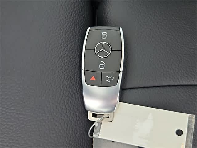 2025 Mercedes Benz GLB 250 4MATIC photo 32