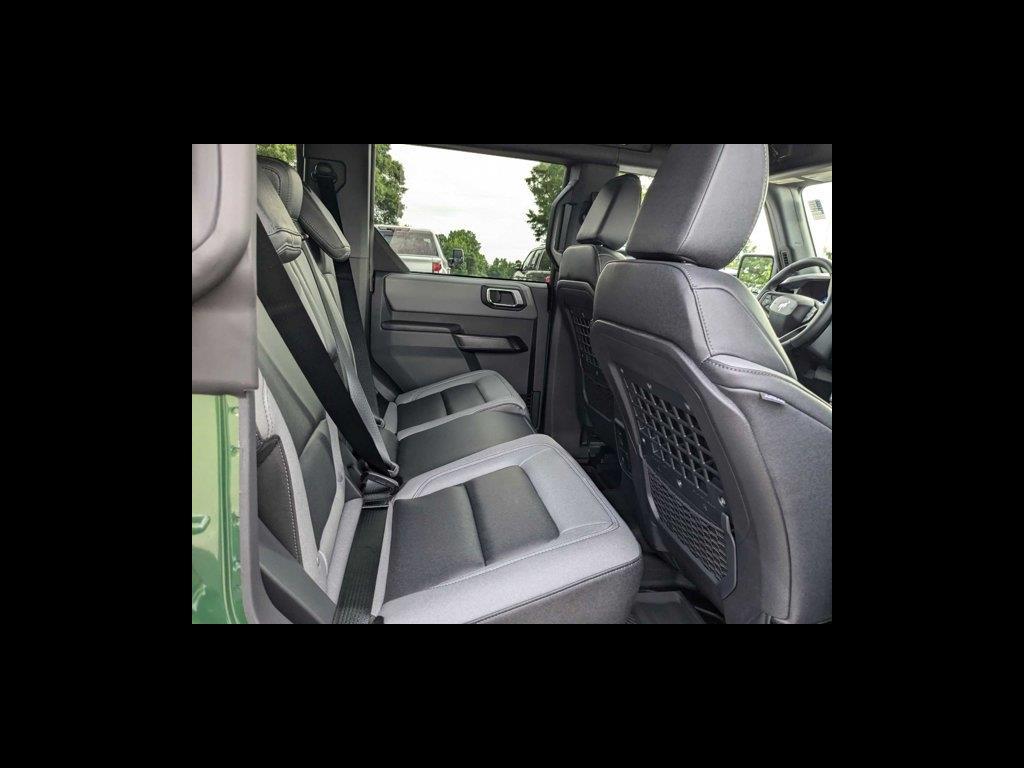 2024 Ford Bronco Black Diamond photo 17