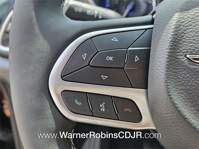 2025 Chrysler Pacifica photo 19