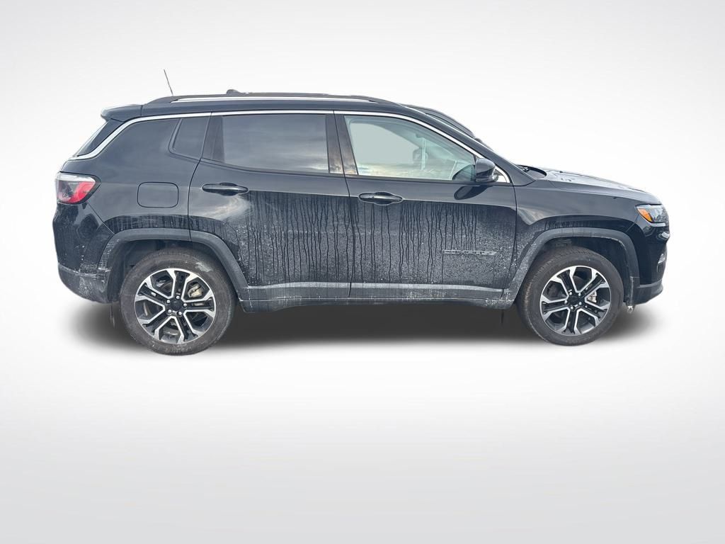 2022 Jeep Compass Limited photo 4