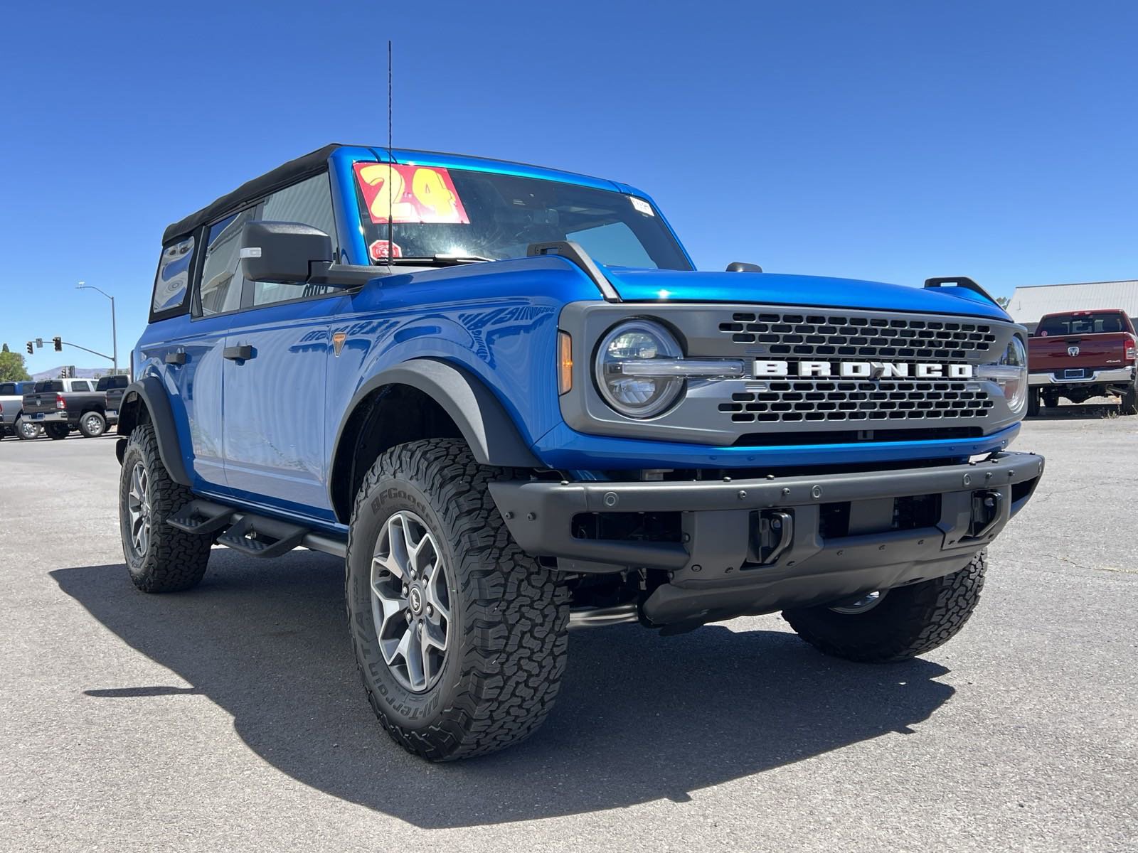 2024 Ford Bronco Badlands photo 8