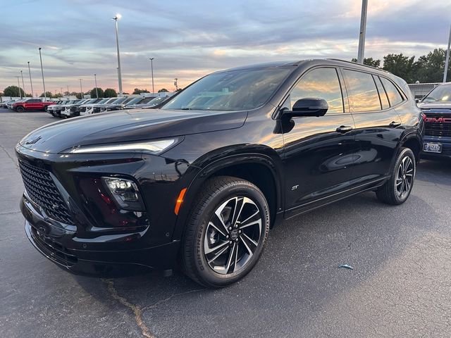 2026 Buick Enclave Sport Touring photo 4