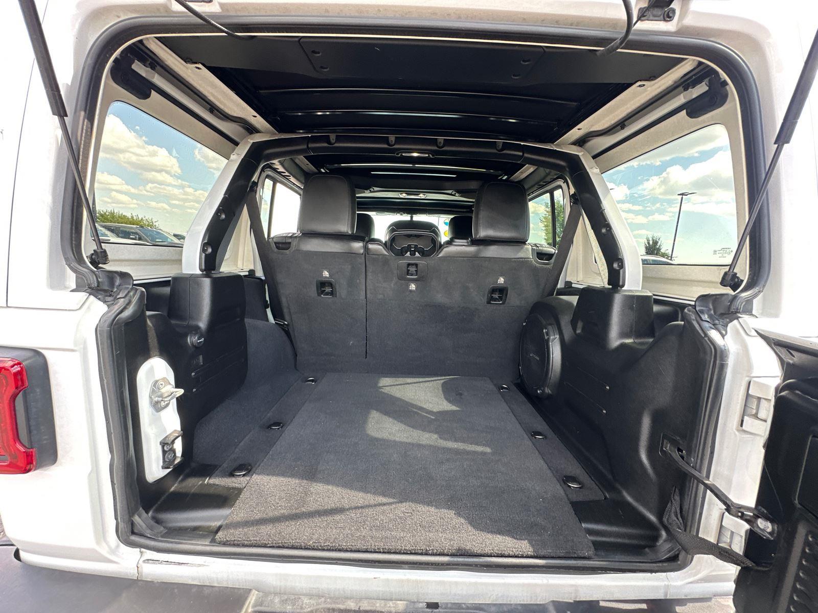2021 Jeep Wrangler Unlimited Sahara photo 27