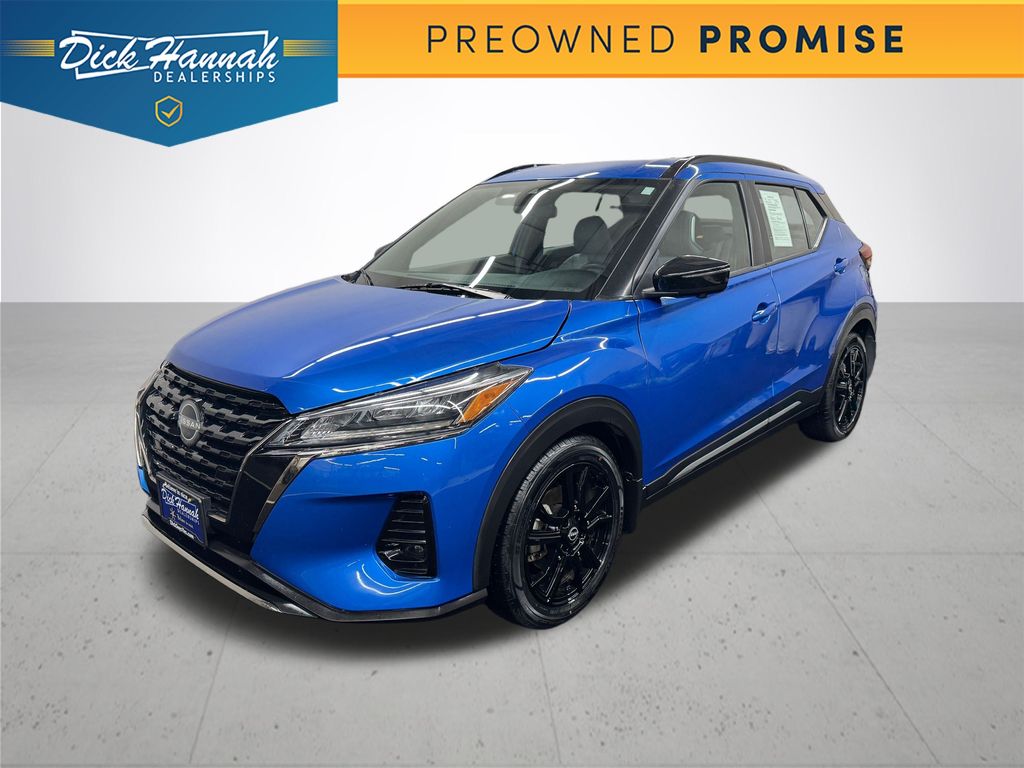 2023 Nissan Kicks SR