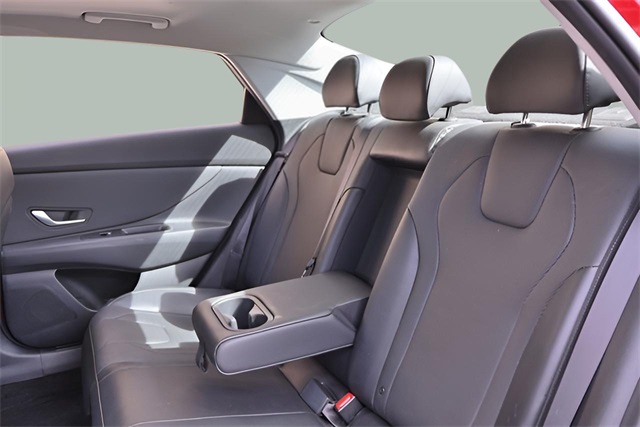 2023 Hyundai Elantra Hybrid Limited photo 4