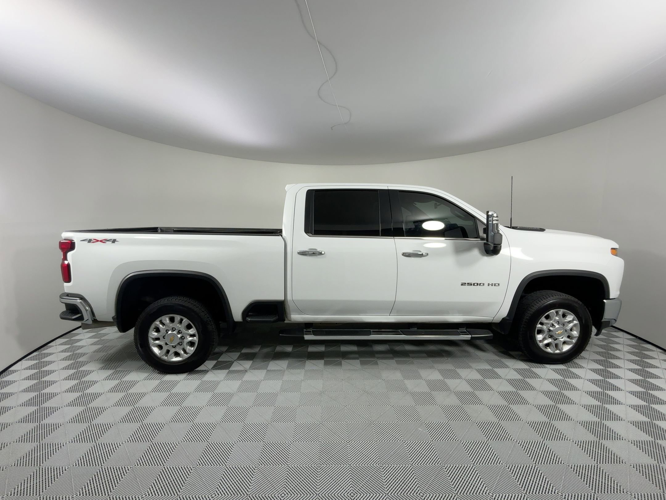 2023 Chevrolet Silverado 2500HD LTZ photo 7