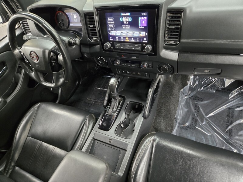 2022 Nissan Frontier PRO-4X photo 13