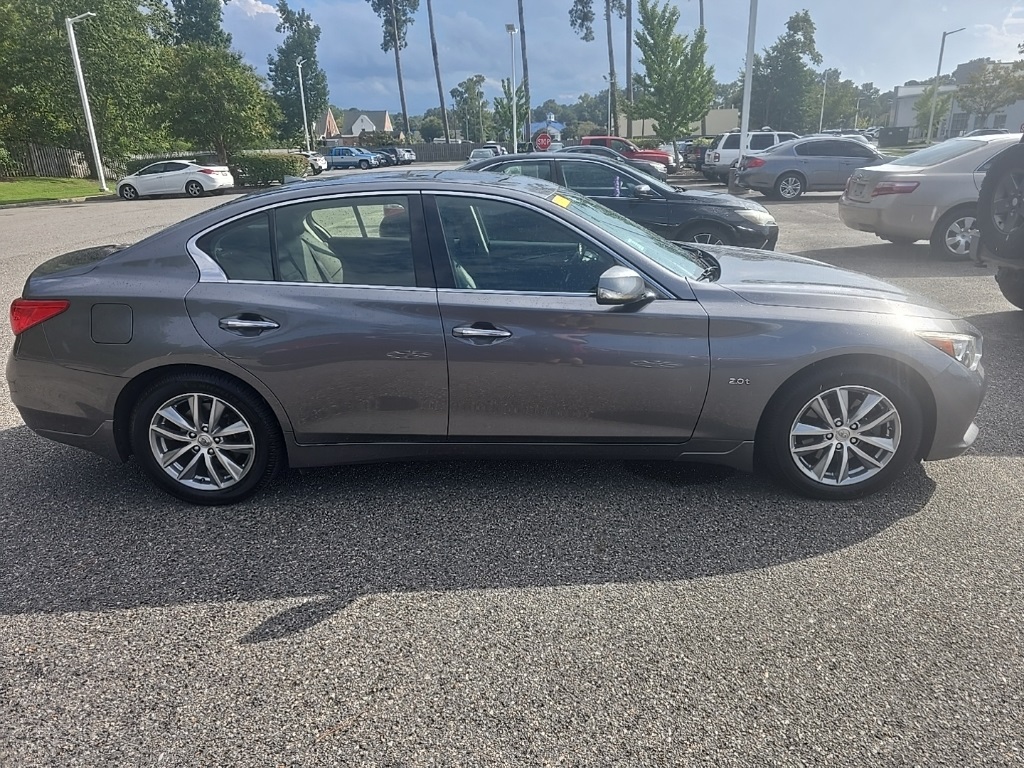 2016 Infiniti Q50 2.0t Premium AWD photo 4