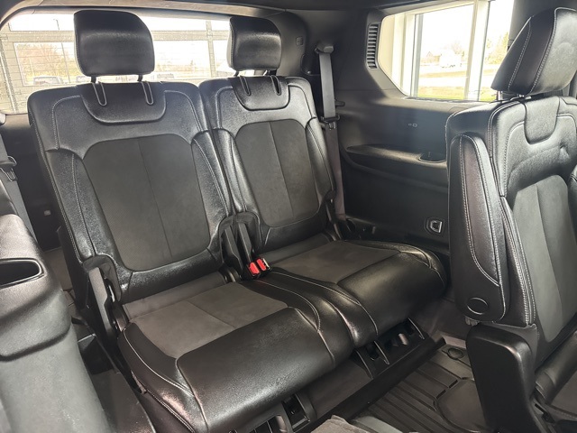 2023 Jeep Grand Cherokee Altitude photo 8
