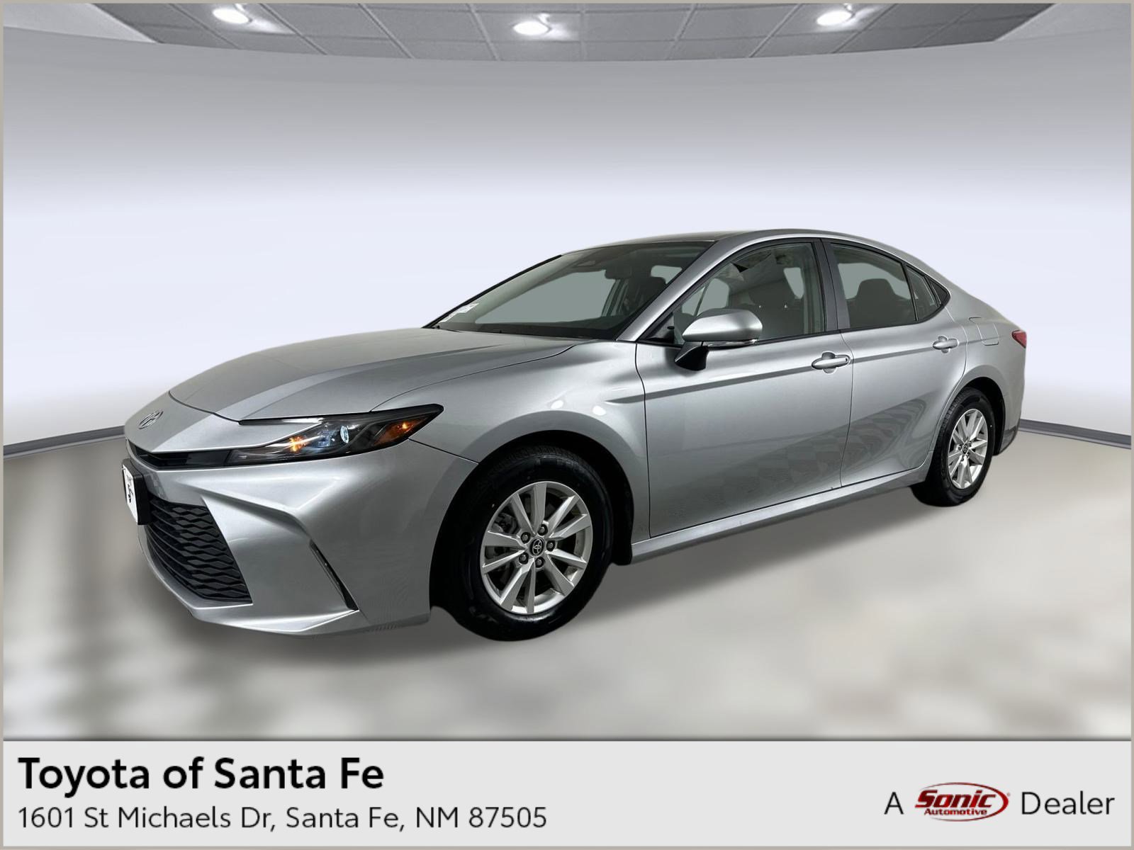 2025 Toyota Camry LE's photo