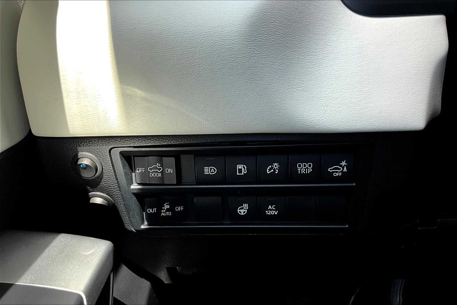 2022 Toyota Tundra CapStone photo 28