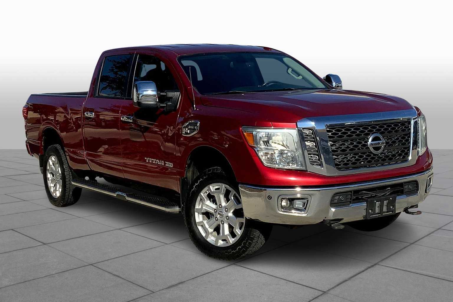 2016 Nissan Titan SV photo 2