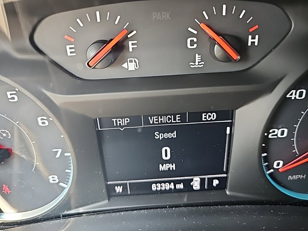 2018 Chevrolet Equinox LT photo 2