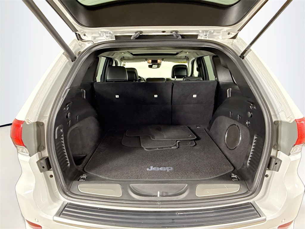 2021 Jeep Grand Cherokee Summit photo 24