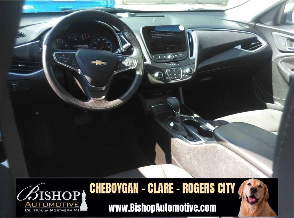 2023 Chevrolet Malibu 1LT photo 3
